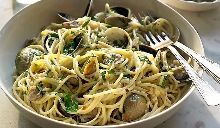 Spaghetti alle Vongole Veraci in Bianco