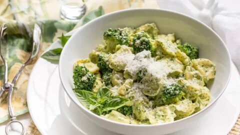 Tortellini in Creamy Basil Pesto Sauce Recipe